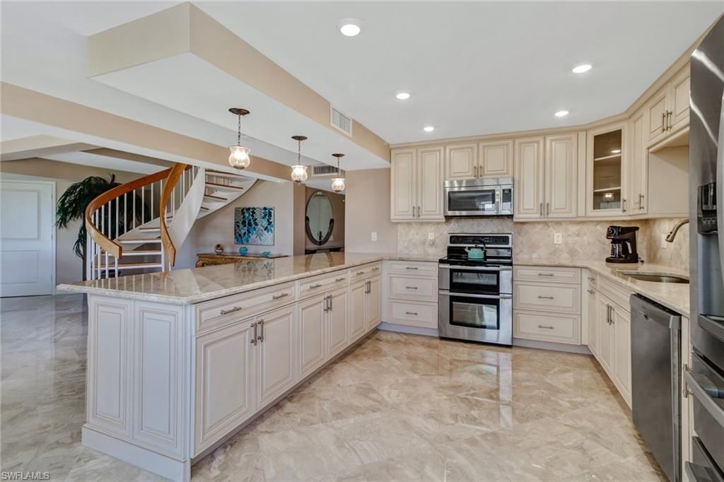 4041 Gulf Shore Blvd N, Unit 308, Naples, FL 34103 Photo