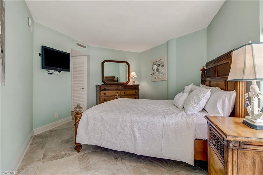 4041 Gulf Shore Blvd N, Unit 308, Naples, FL 34103 Photo