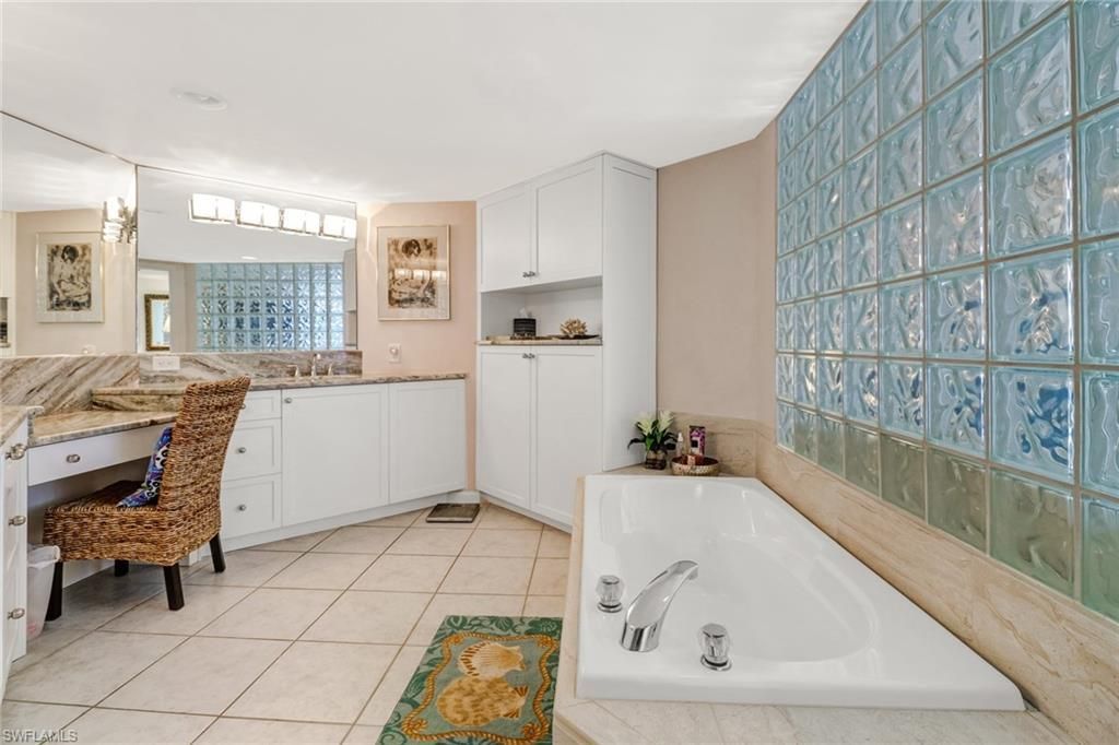 4041 Gulf Shore Blvd N, Unit PH-4, Naples, FL 34103 Photo