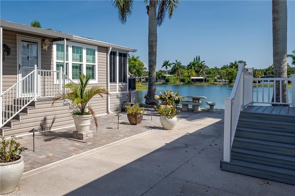 1146 Silver Lakes Blvd, Naples, FL 34114 Photo