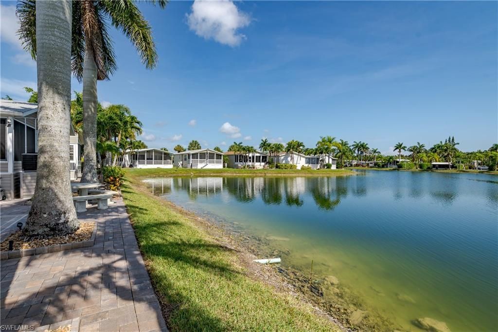 1146 Silver Lakes Blvd, Naples, FL 34114 Photo