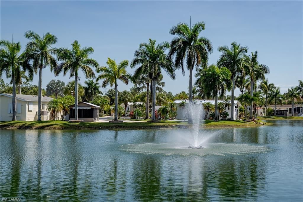 1146 Silver Lakes Blvd, Naples, FL 34114 Photo