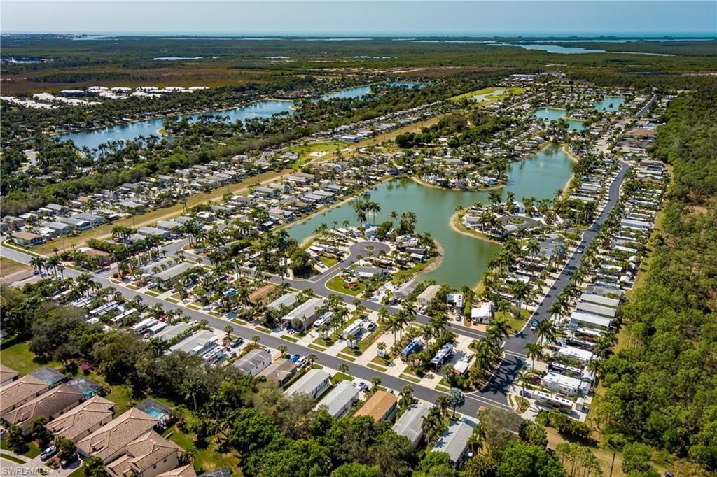1146 Silver Lakes Blvd, Naples, FL 34114 Photo