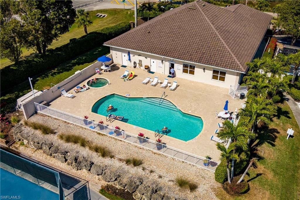 1146 Silver Lakes Blvd, Naples, FL 34114 Photo