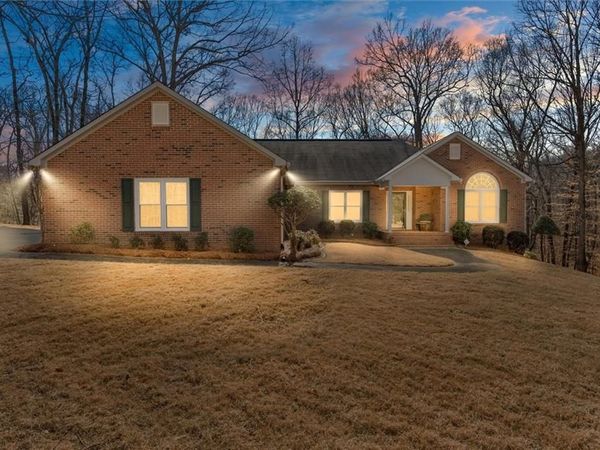 5067 Lazy Acres Drive , Douglasville, GA 30135