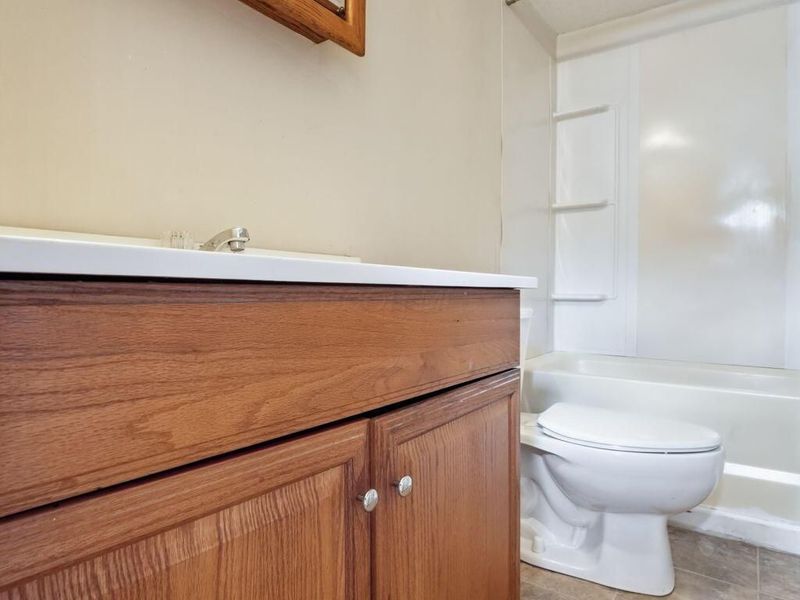 2500 Harrisburg Pike , Unit 28, Grove City, OH 43123 Photo 16
