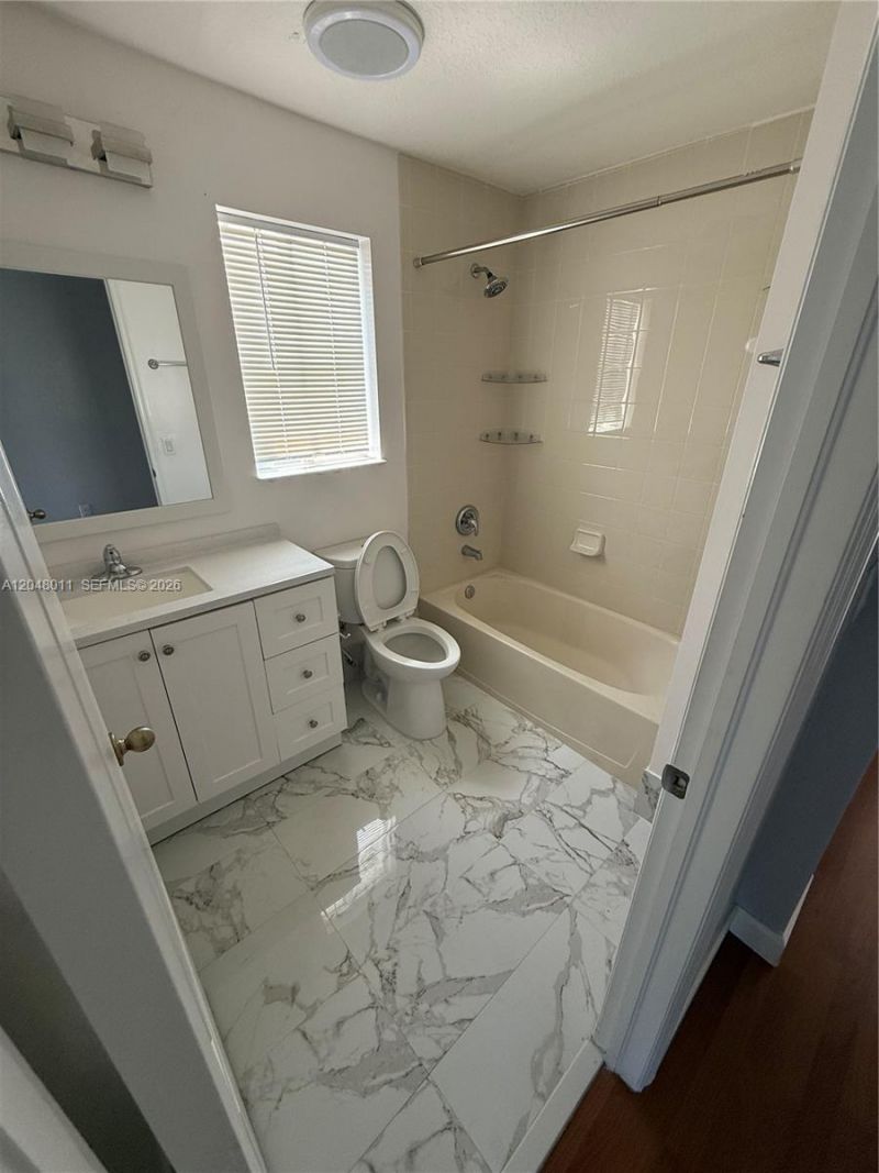 7353 NW 174th Ter , Unit 107, Hialeah, FL 33015 Photo