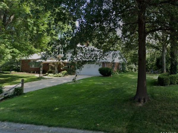 503 Westfield Drive, O'Fallon, IL 62269