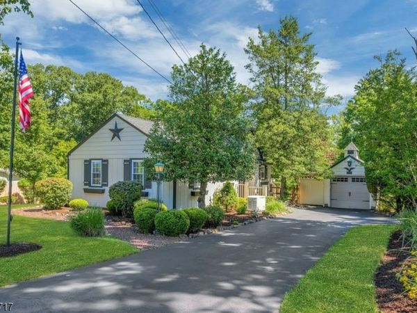 215 Mountainview Rd, Warren, NJ 07059