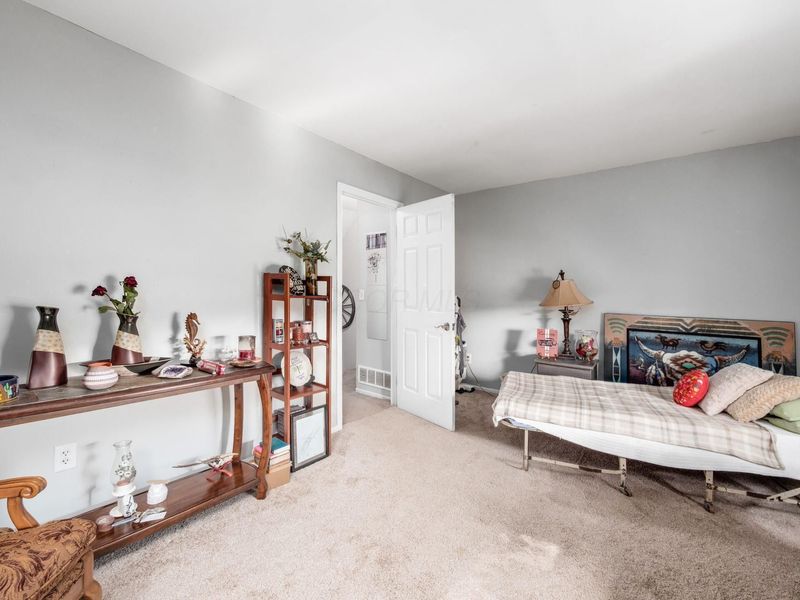 4936-4938 Magnolia Blossom Boulevard, Columbus, OH 43230 Photo 17