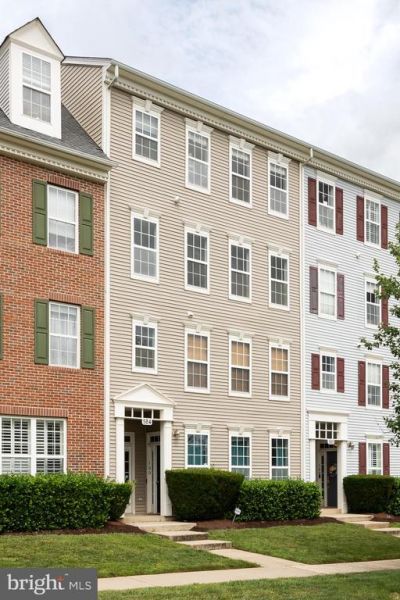 584 ORCHARD RIDGE DRIVE , GAITHERSBURG, MD 20878