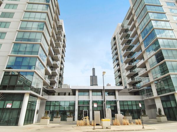 123 S Green Street , Unit 809B, Chicago, IL 60607