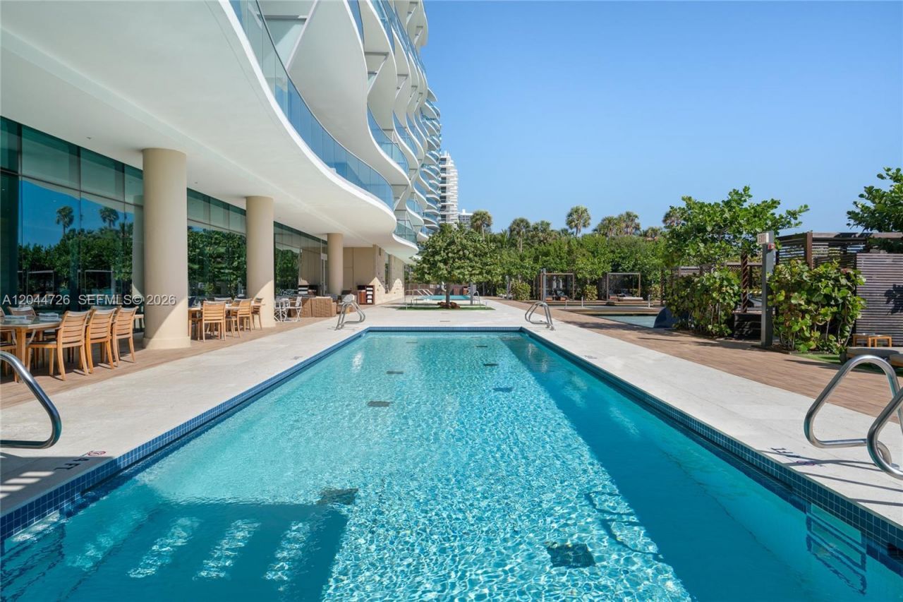 9349 Collins Ave, Unit 605, Surfside, FL 33154 Photo