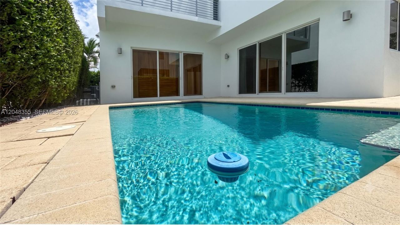 10108 NW 77th St , Unit 10108, Doral, FL 33178 Photo