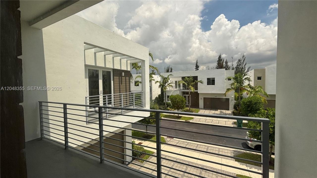 10108 NW 77th St , Unit 10108, Doral, FL 33178 Photo