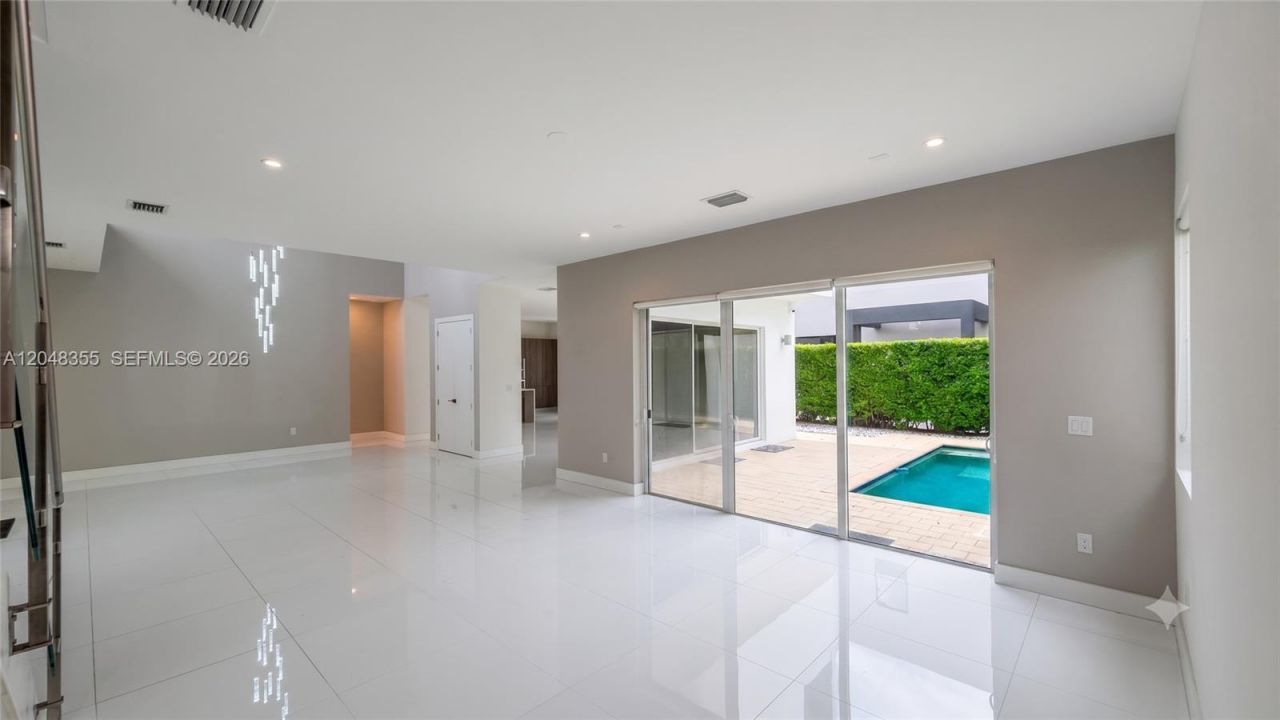 10108 NW 77th St , Unit 10108, Doral, FL 33178 Photo