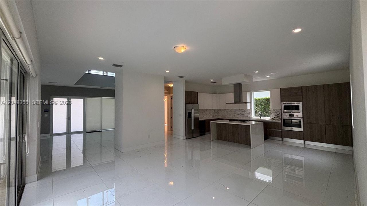 10108 NW 77th St , Unit 10108, Doral, FL 33178 Photo