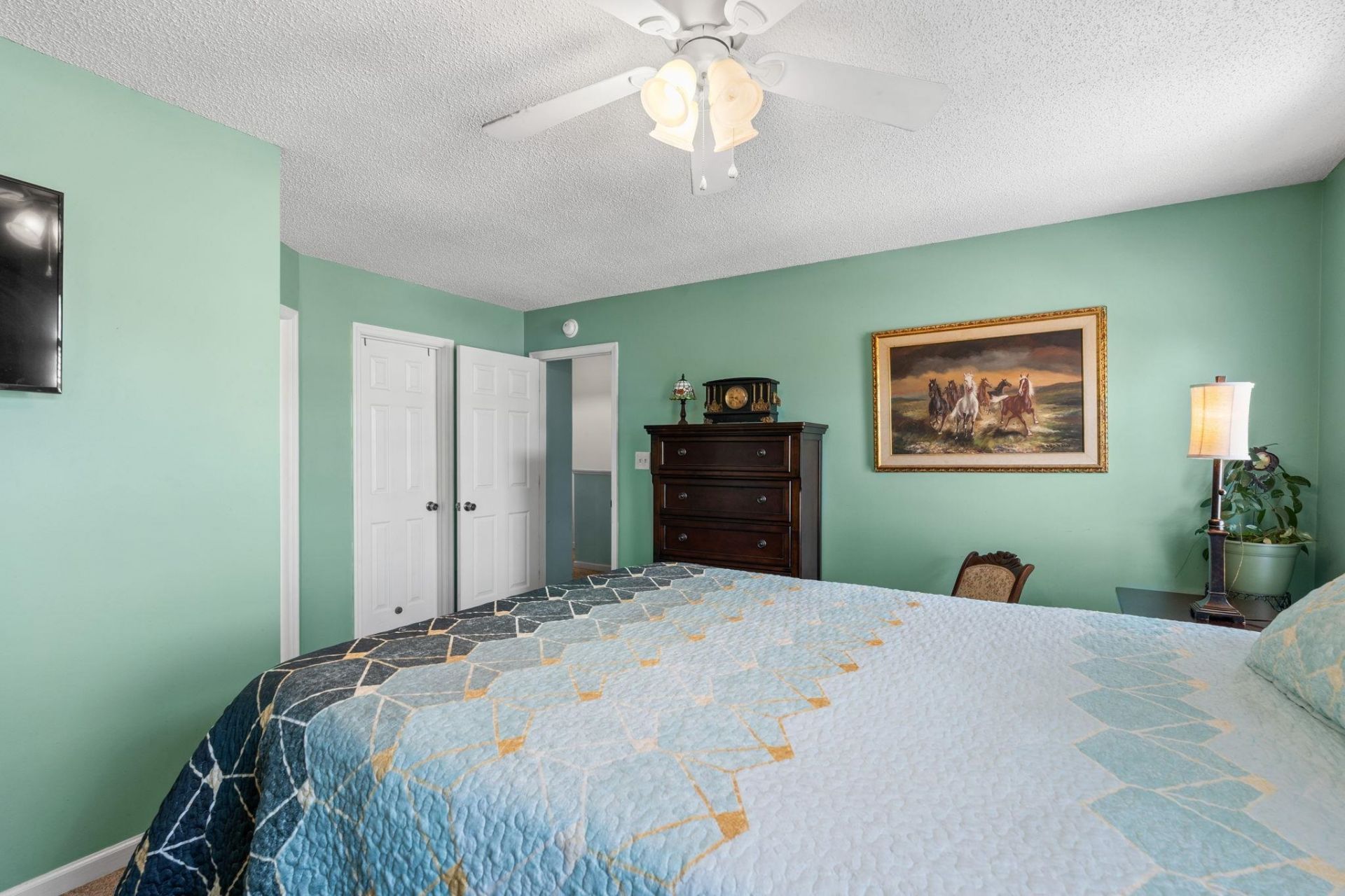 180 Parkway Ln. Photo 16