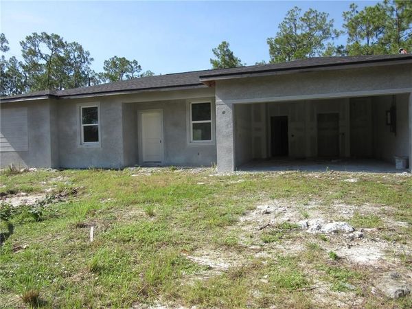 702 E 15th ST, LEHIGH ACRES, FL 33972