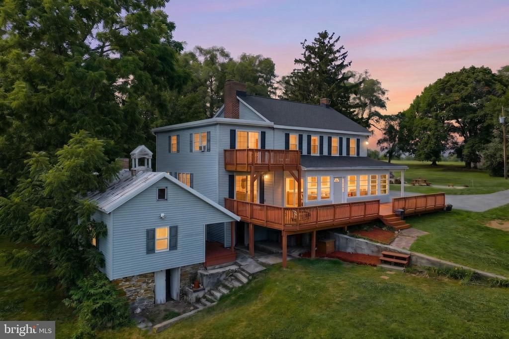 25 JOHN EDWARD DRIVE , LITTLESTOWN, PA 17340