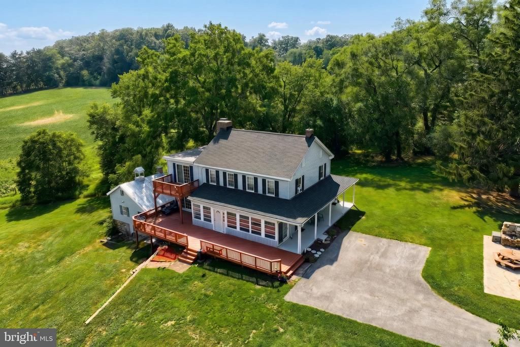25 JOHN EDWARD DRIVE, LITTLESTOWN, PA 17340