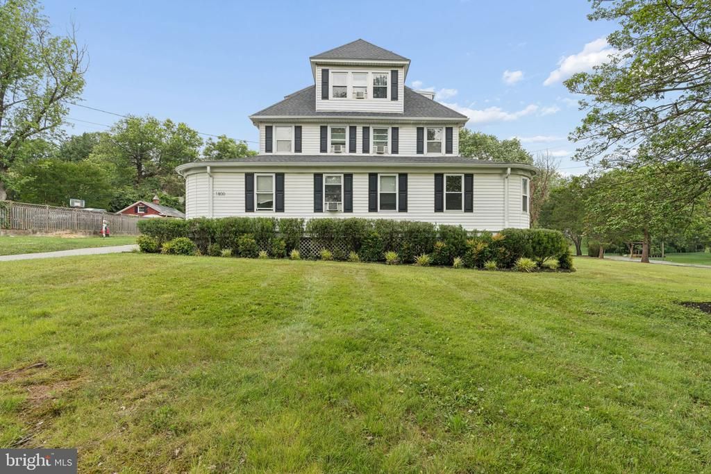 1800 EDMONDSON AVENUE , CATONSVILLE, MD 21228