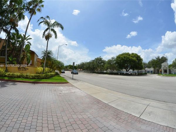 15630 SW 80th St , Unit I-210, Miami, FL 33193