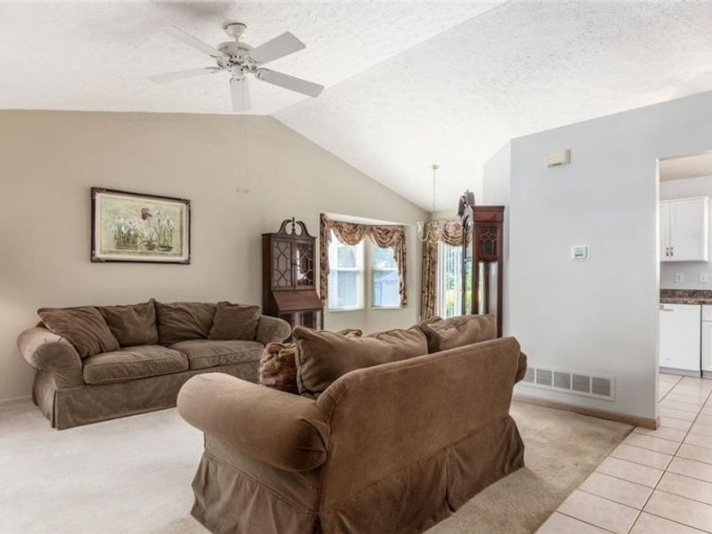6720 Jennyann Way, Canal Winchester, OH 43110 Photo 3