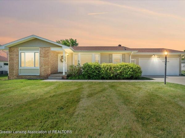 8729 Juniper Street, Lansing, MI 48917