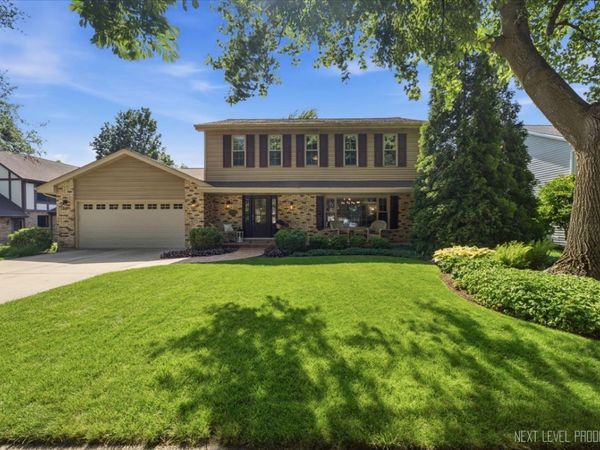 5386 Candlewood Court , Lisle, IL 60532