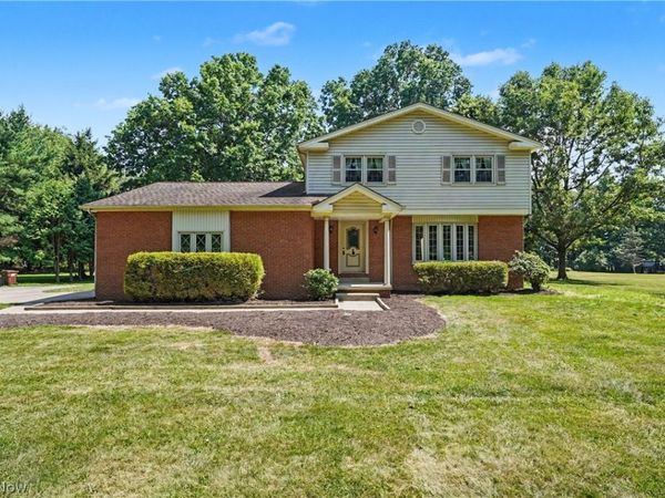 2053 Walker Mill Road, Youngstown, OH 44514