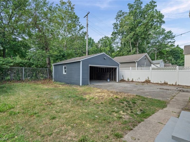 12028 Wade Park Avenue, Cleveland, OH 44106 Photo 35
