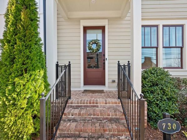 730 Elmwood Way , Roswell, GA 30075