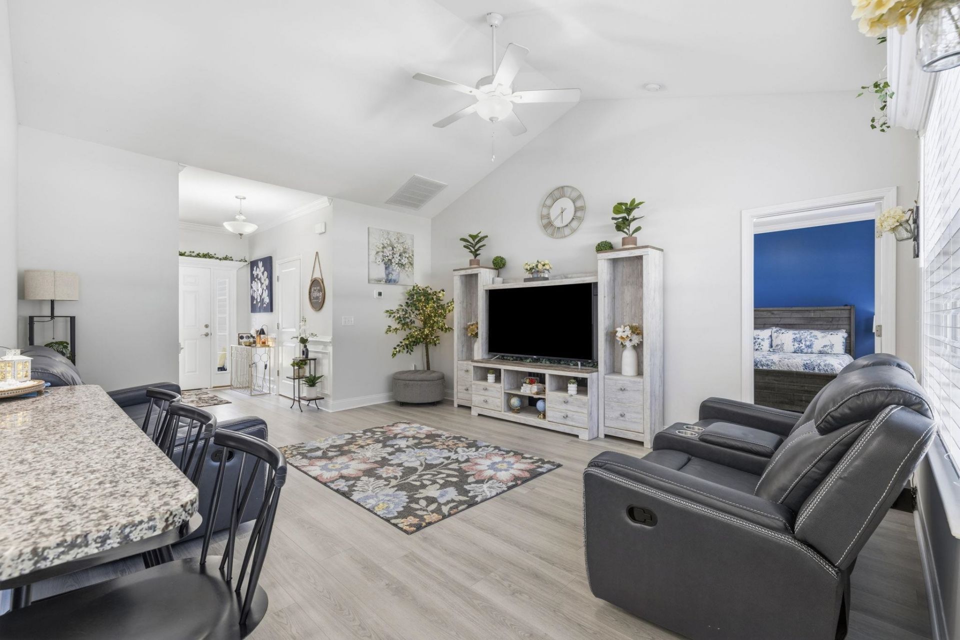 217 Perrin Rd.  Photo 8