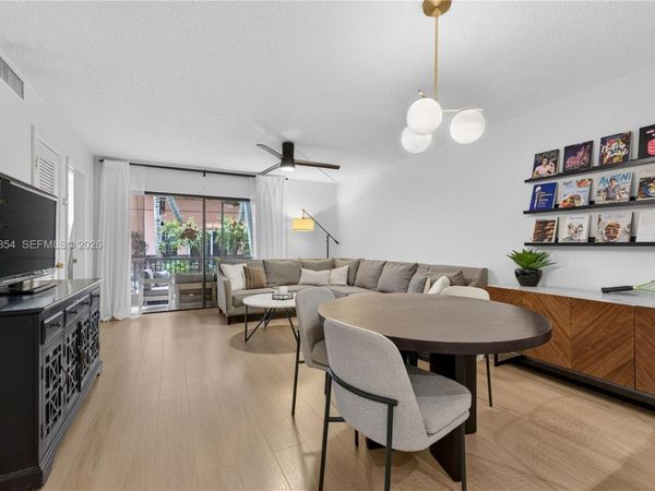 630 Tennis Club Dr, Unit 107, Fort Lauderdale, FL 33311