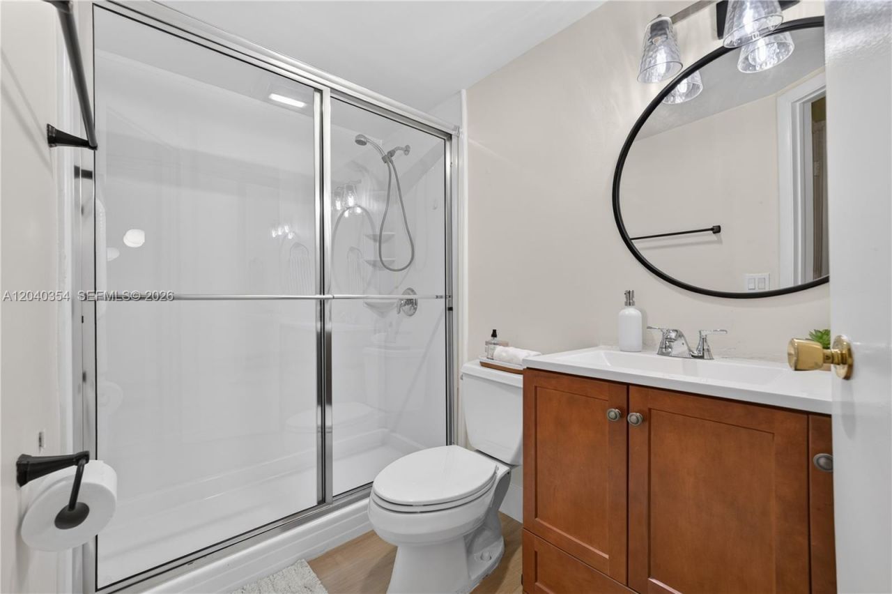 630 Tennis Club Dr, Unit 107, Fort Lauderdale, FL 33311 Photo