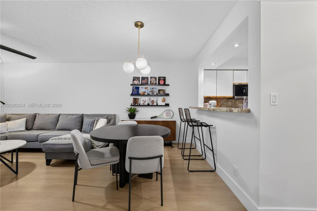 630 Tennis Club Dr, Unit 107, Fort Lauderdale, FL 33311 Photo
