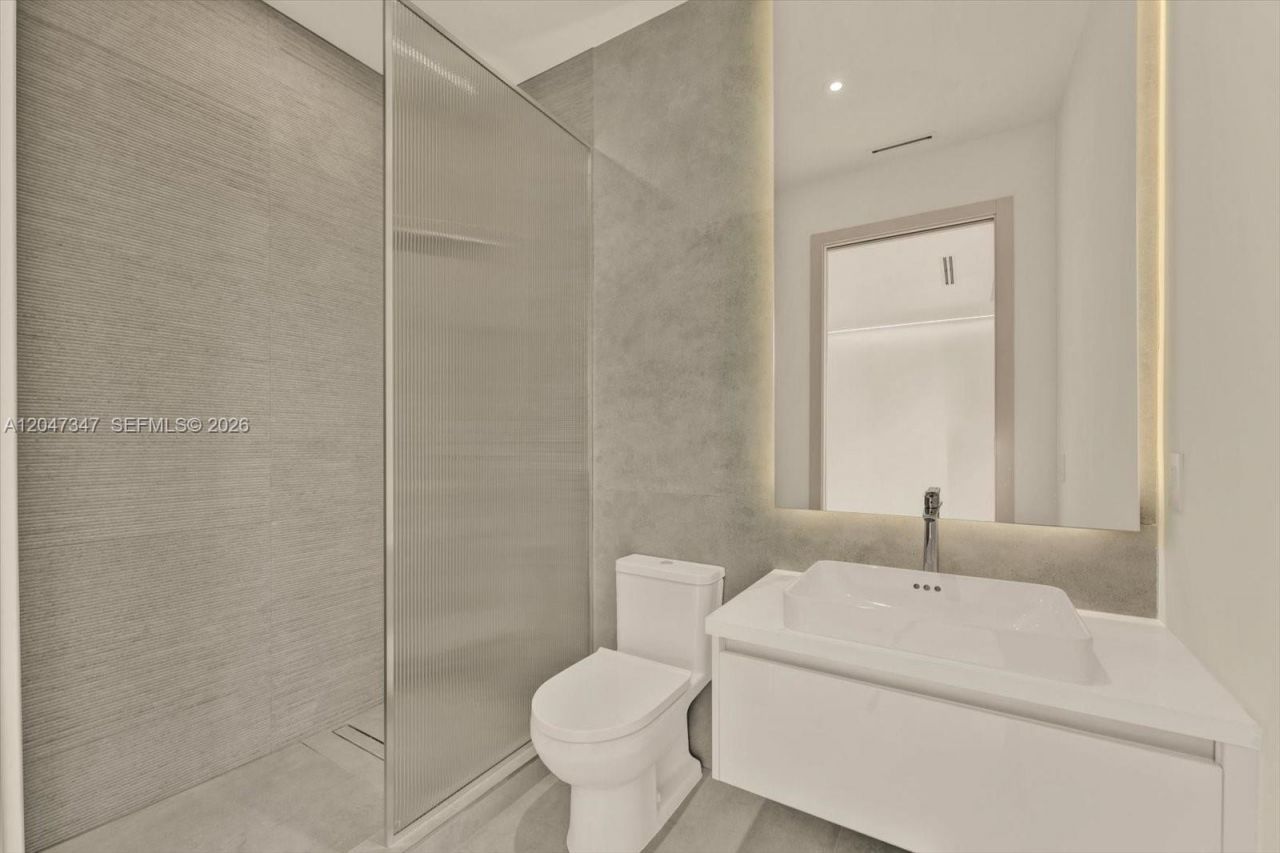 7701 Coquina Drive, North Bay Village, FL 33141 Photo