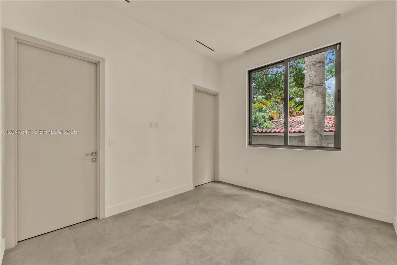 7701 Coquina Drive, North Bay Village, FL 33141 Photo