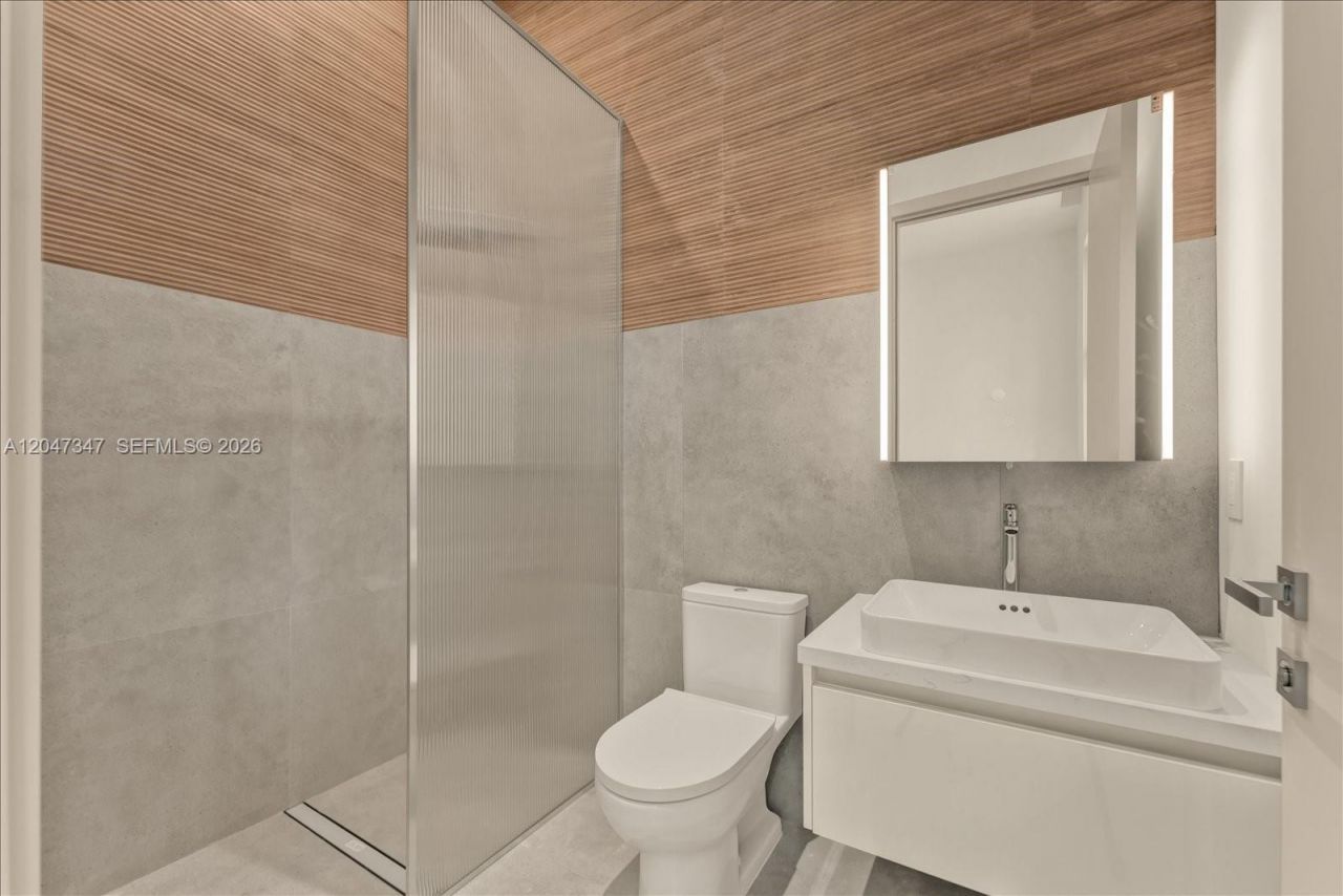 7701 Coquina Drive, North Bay Village, FL 33141 Photo