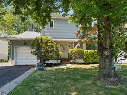 116 Pasadena Ave Hasbrouck Heights, NJ 07604