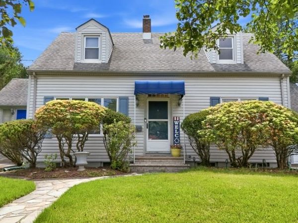 35 Passaic Ave, Woodland Park, NJ 07424