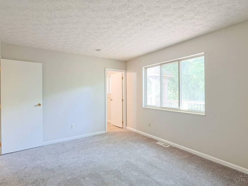 7807 Heatherglen Drive, Anderson Twp, OH 45255 Photo 12