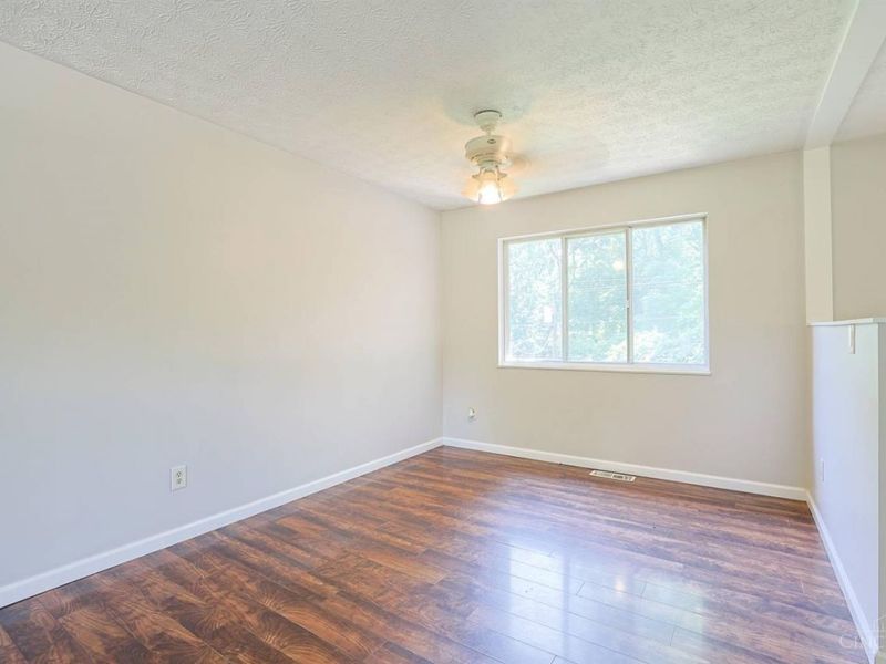 7807 Heatherglen Drive, Anderson Twp, OH 45255 Photo 6
