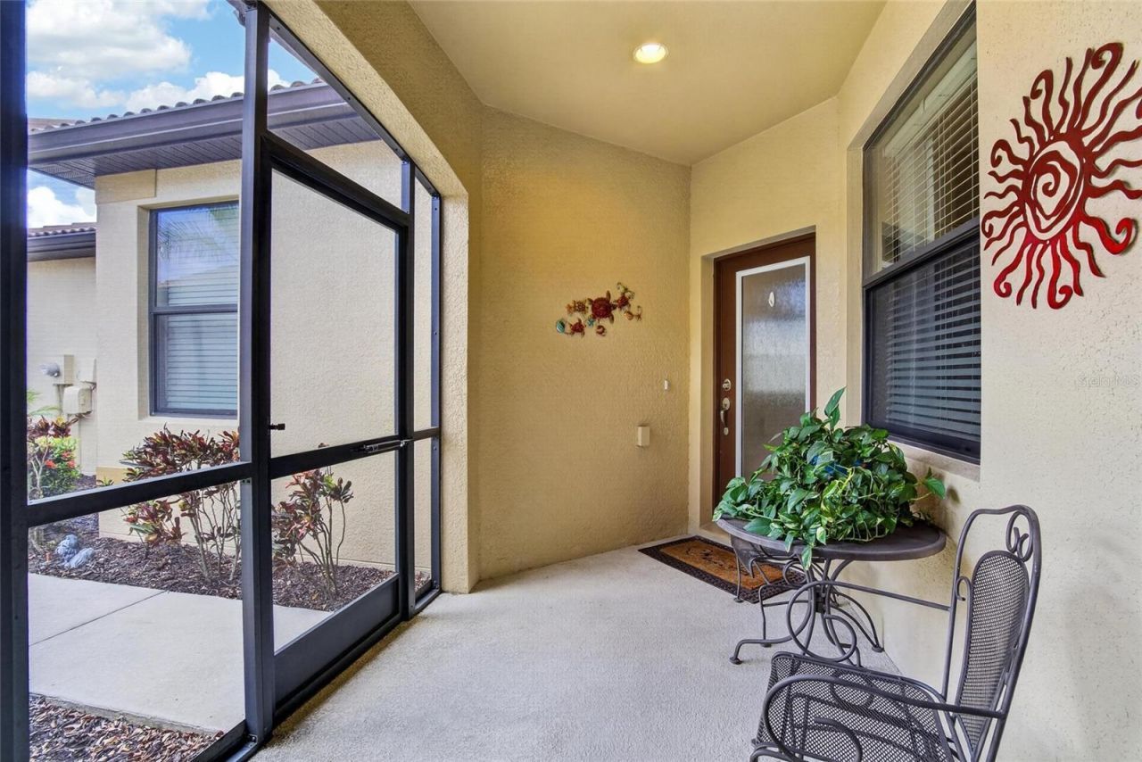 342 Bluewater Falls Court , Apollo Beach, FL 33572 Photo