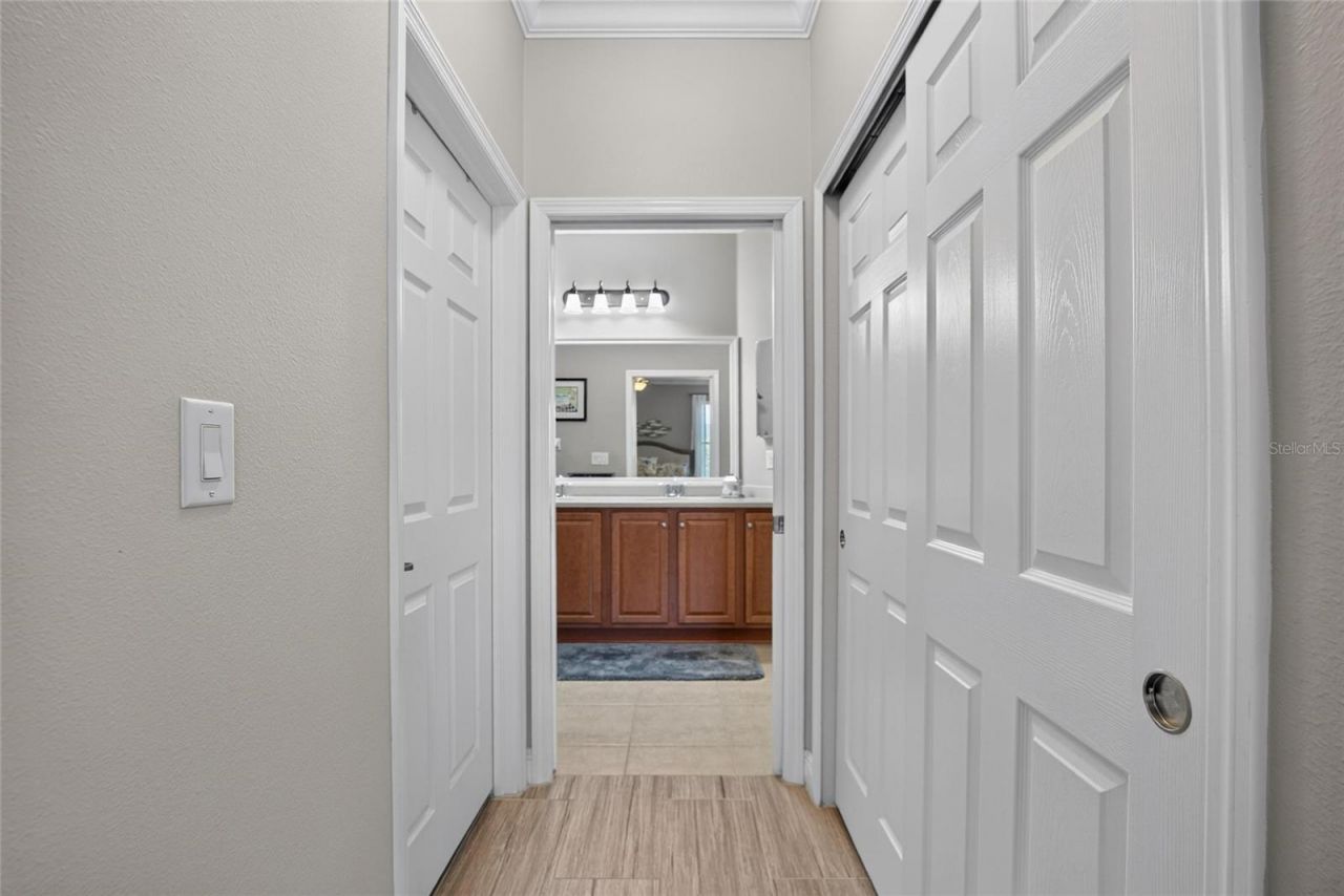 342 Bluewater Falls Court , Apollo Beach, FL 33572 Photo