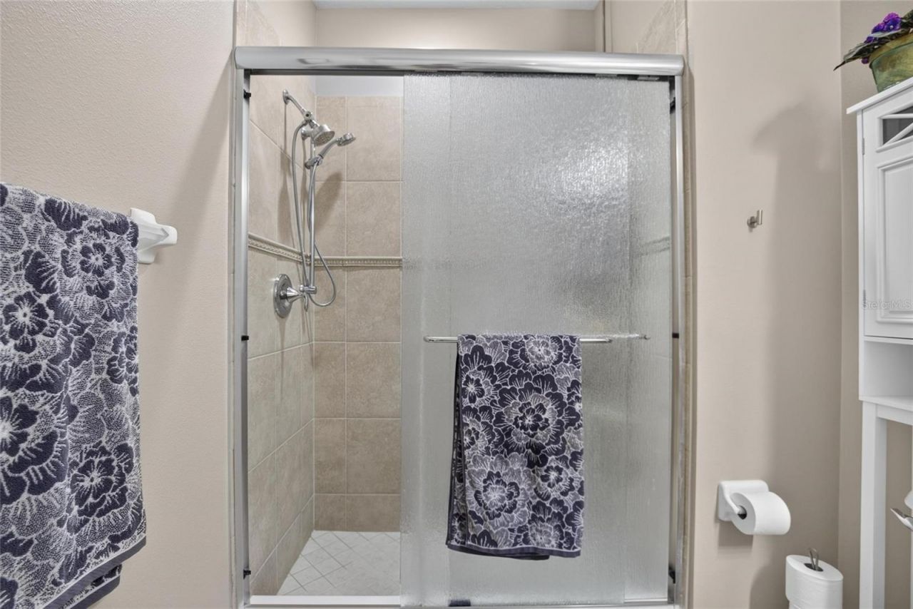 342 Bluewater Falls Court , Apollo Beach, FL 33572 Photo