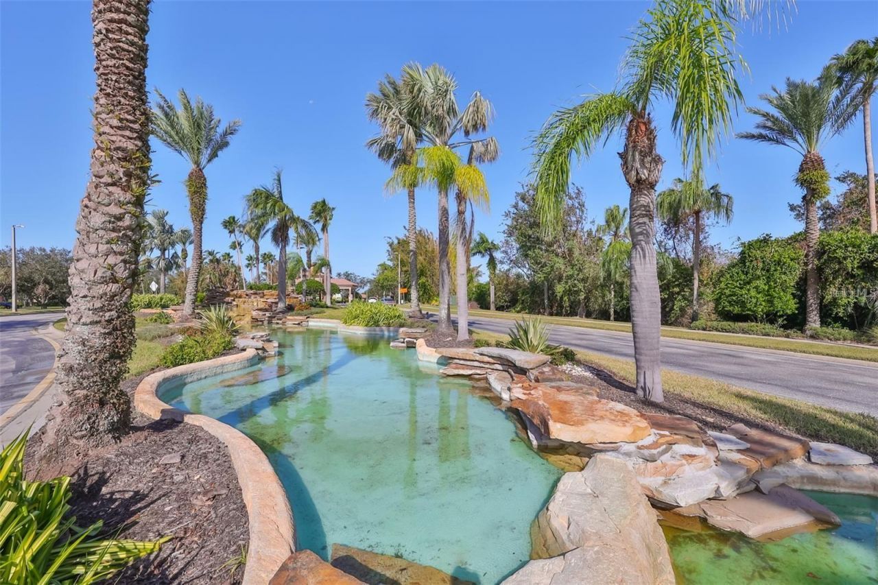 342 Bluewater Falls Court , Apollo Beach, FL 33572 Photo