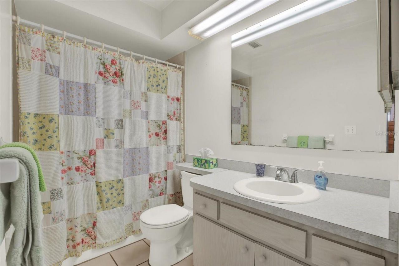 315 58th Street, Unit D, Holmes Beach, FL 34217 Photo