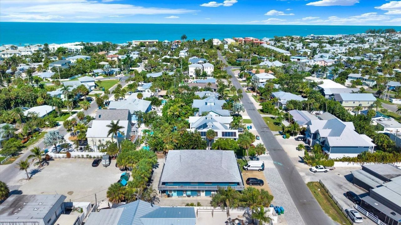 315 58th Street, Unit D, Holmes Beach, FL 34217 Photo